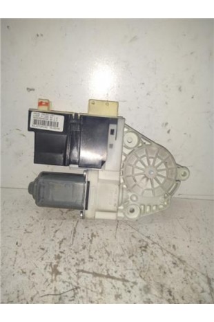 MOTOR ELEVALUNAS DEL. IZDO.