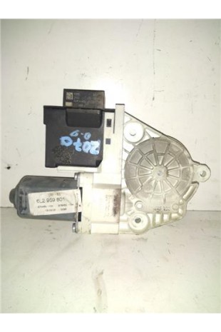 MOTOR ELEVALUNAS DEL. DCHO.